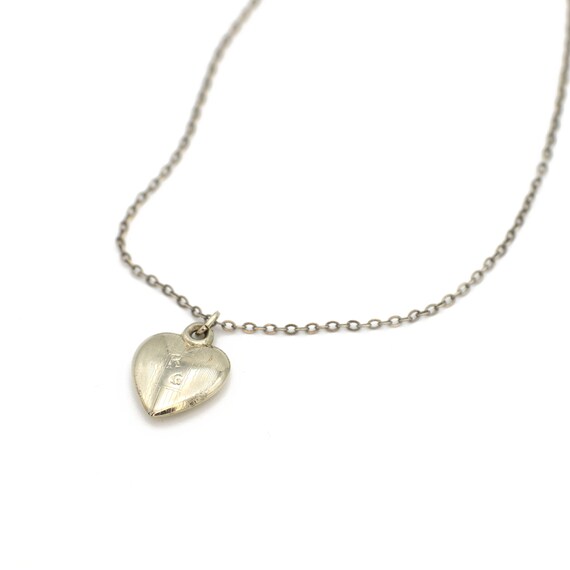 Vintage 14k White Gold Children's Heart Necklace R