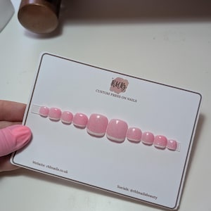 White French Tip Press on Toes | false toe nails , french nails