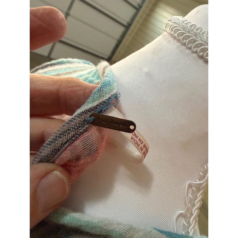 Sukienka Free People Freebird w paski z bawełny gazowej w kolorze turkusowo-różowym, zwiewna, boho, festiwalowa zdjęcie 6