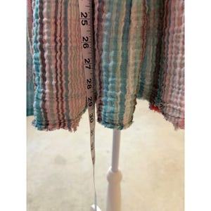 Sukienka Free People Freebird w paski z bawełny gazowej w kolorze turkusowo-różowym, zwiewna, boho, festiwalowa zdjęcie 5