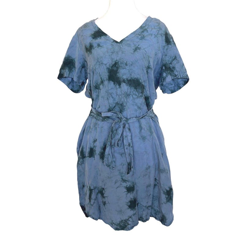 Sukienka Cloth & Stone Anthropologie Liv Blue z dekoltem w serek i paskiem w kolorze tie-dye, rozmiar M, Artisan Boho zdjęcie 2