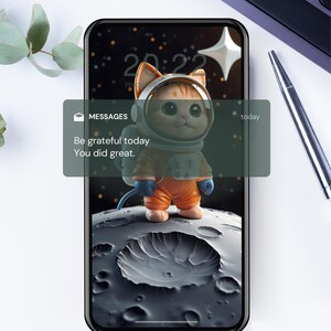 Gatto astronauta che cammina sulla luna, dolce sfondo