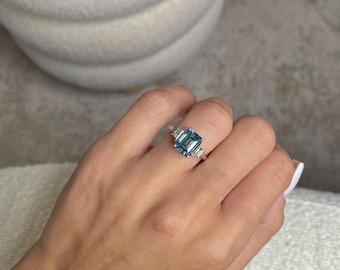 Fancy Color 3.50 Carat Blue Emerald Cut Lab Grown Diamond Ring / Three Stone Engagement Ring / 18k Gold Trilogy Diamond Ring