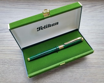 1990's - Pelikan P580 Celebry Fountain Pen - FLEX 14C-585 Gold B Nib - Emerald Green - Boxed - Vintage VERY RARE - Wonderful gift