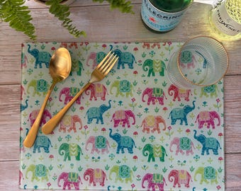 Elephant Tempered Glass Chopping Board: Elegant Kitchen Decor