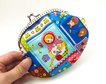 Matryoshka Purse, Russian Doll Bag, Kiss Lock Clasp Wallet, Metal Frame Bag, Clutch Wristlet, Christmas Gift for Roommates, Xmas Gift idea