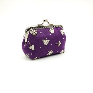 Monedero de la moneda de la seta, bolsa púrpura, cartera de la cerradura del beso, bolsa del marco del metal, pulsera del embrague, regalo de Navidad para las niñas, regalo del amante del jardín, cumpleaños
