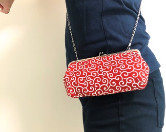 Kiss Lock Crossbody Bag, 2 Way Shoulder Bag, Japanese Cotton Bag, Japanese Red Karakusa, Gift for Friends