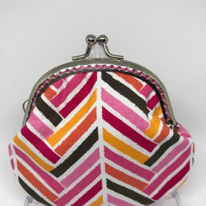 Verschluss Münze Geldbörse, Kuss-Schloss-Geldbörse, Metall-Rahmen-Tasche, geometrische Druck Stoff, Weihnachtsgeschenk für Mutter, Strumpf Stuffer, Thanksgiving-Geschenk