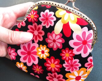 Flower Coin Purse, Red Pouch, Clasp Handbag, Cotton Card Holder, Fabric Keychain Wristlet, Red Floral Print, Christmas Gift for Best Friends