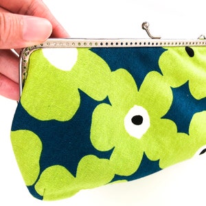 Kiss Lock Crossbody, Clasp Bag, Green Flower Print, Pencil Case, Stationary Organizer, Back to School Gift, Christmas Gift for Girls