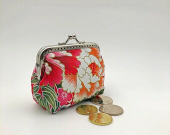 Chinese Coin Purse Chinese Flower Print Red Floral Fabric Kiss Lock Change Purse Clasp Wallet Metal Frame Bag Christmas Gift for Women
