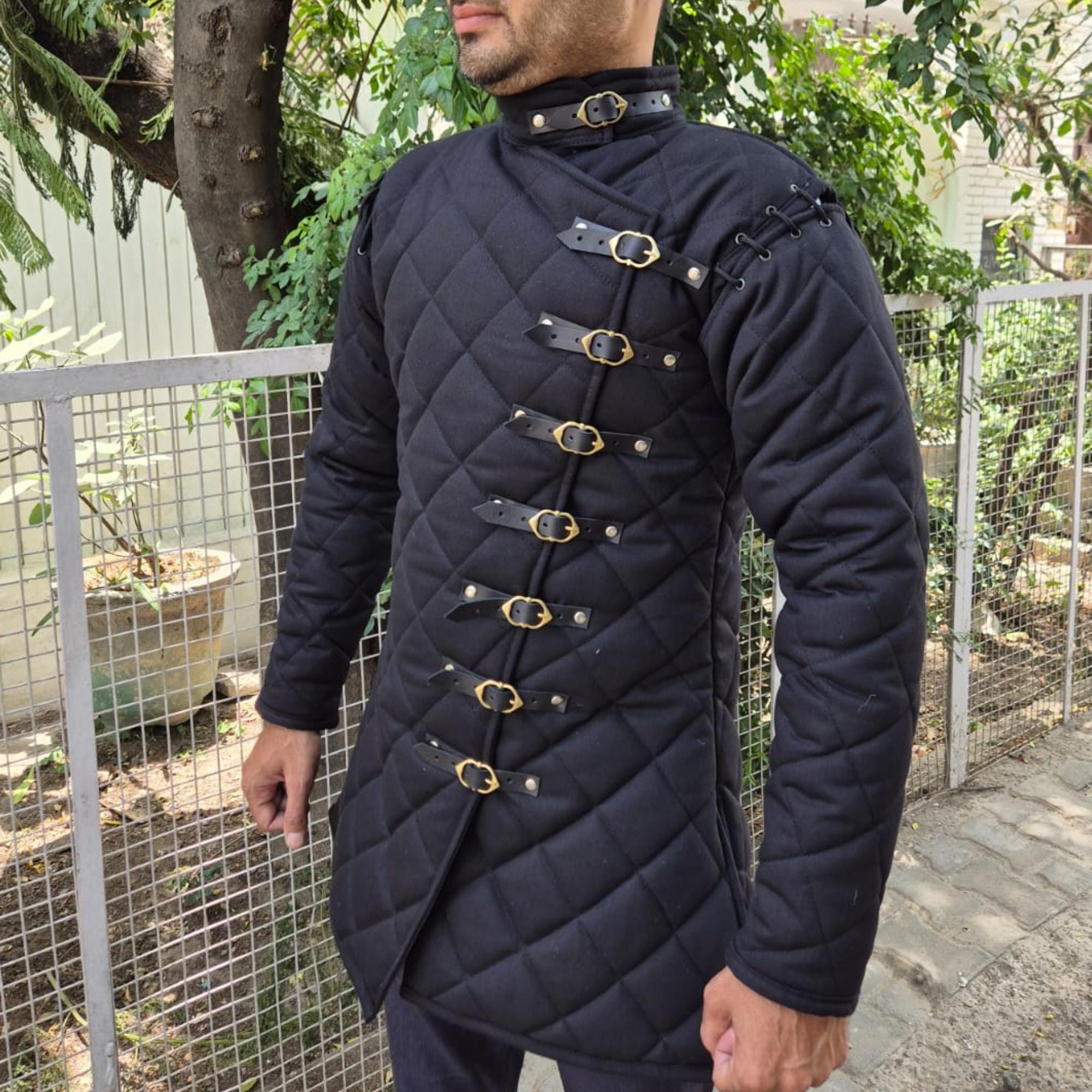 Manteau Médiéval Viking Gambeson / Aketon Matelassé Rouge - Taille Adulte Unisexe - Neuf - Coton
