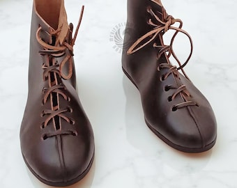 Roman Reenactment Boots: Historical Viking Shoes