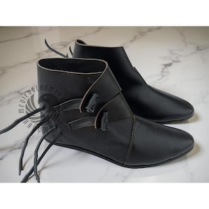 Leather Viking Boots: Renfair Historical Shoes