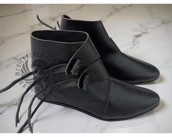 Leather Viking Boots – Medieval Ren Faire Historical Norse Shoes – Handmade LARP Reenactment Footwear