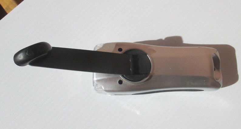 Self-Winding Hand Crank Flashlight