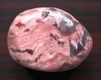 Ejemplar pulido de dolomita Kona - 34 gramos - Península Superior - Piedra de Michigan - Hecho en Michigan - Rayos de sol de promesa - Piedra rosa