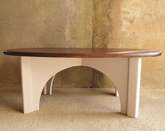 Oval coffee table