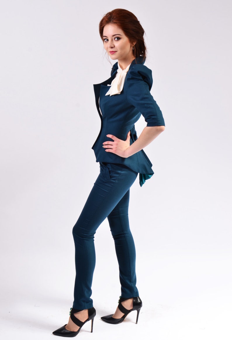 Court Sleeve Round Collar Jacket