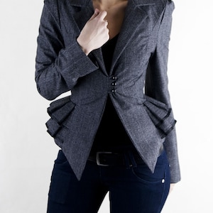 Blazer con volantes, chaqueta de oficina, chaqueta de solapa de muesca, para mujer, hecha a pedido, ropa de diseñador / Adelle