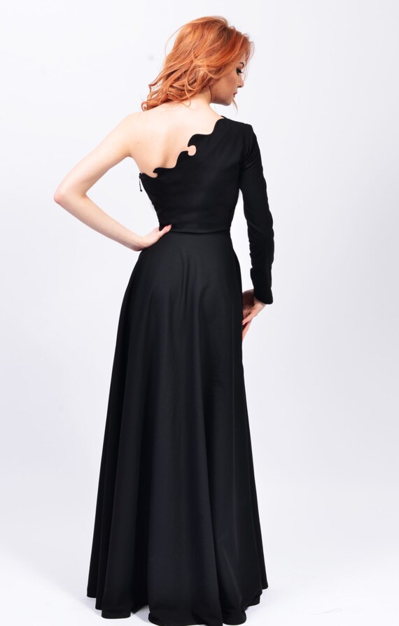 fitted lace wedding dress Kazimier Long Sleeve Maxi Dress Black
