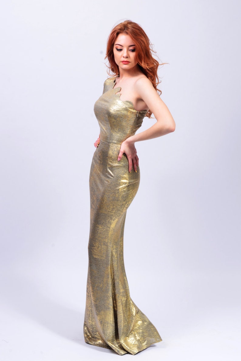 One-Shoulder Long-Sleeve Mermaid Dress