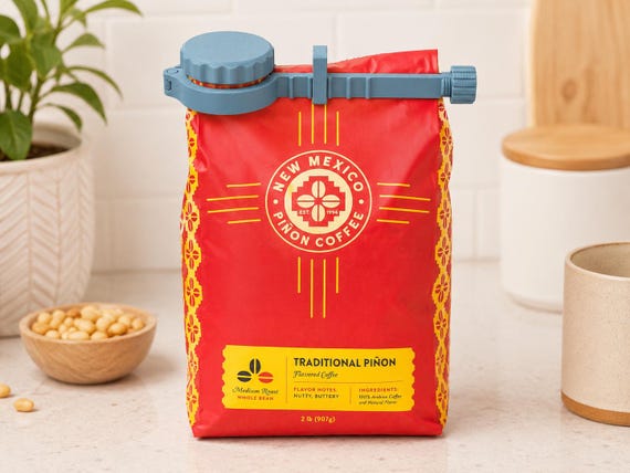 Coffee Bag Clip with Pour Spout – No Mess, Keeps Coffee Fresh