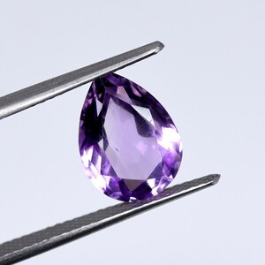 AAA++ Natural Amethyst pear shape loose gemstone it's good for jewellery making. Fabury birthstone.
