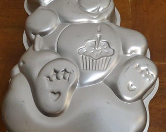 Wilton Care Bear American Greeting Birthday Bear Cake Pan 1983 2105-1793 Vintage