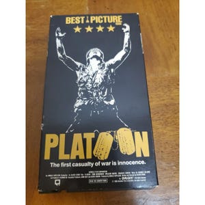 Platoon VHS 1988 Hemdale Film Oliver Stone Charlie Sheen Berenger Dafoe Película