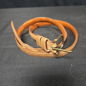 Vintage Coach Women’s Belt Glove tan Leather Size 28” Gold Brass Hardware Coach Women main image 4