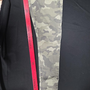 Seven7 Jeans Damen 4 Green Camo Light Wash High Rise Skinny Jeans Bild 6