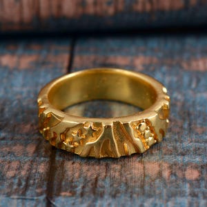 Bague texturée en laiton robuste pour homme, groupe de style tribal fait main, bijoux artisanaux audacieux, bague en laiton massif, cadeau bohème pour lui ou elle