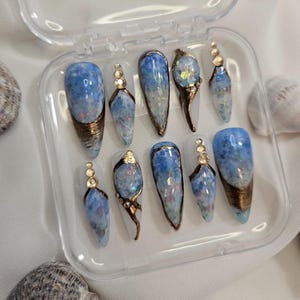 Ocean Gem&quot; – Blue & Gold 3D Summer Press On Nails