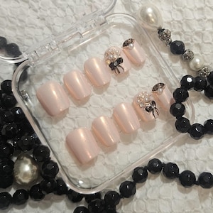 Pearl Press On Nails: 3D Bow Rhinestone Bridal False Nails