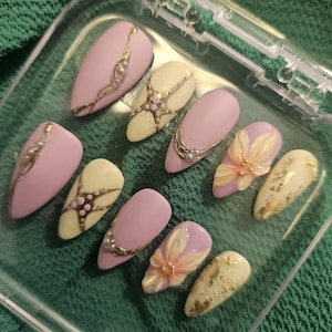 Summer Bloom – Trendy Press-On Nails with 3D Flower, Summer nails with Starfish & Pearls, Gift For Her