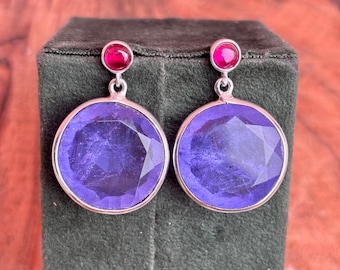 Boucles d'oreilles pendantes tanzanite et rubis : bijoux bohèmes faits main en argent sterling