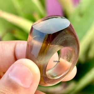 スモーキートパーズリング：天然宝石研磨バンド、ステートメントリング、ハンドメイドリング、彼女へのギフト