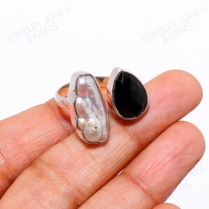 Handmade Sterling Silver Pearl & Black Onyx Ring: Elegant 925 Jewelry
