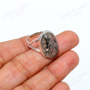 Handgemaakte ring van toermalijnkwarts: 925 sterlingzilveren cabochon