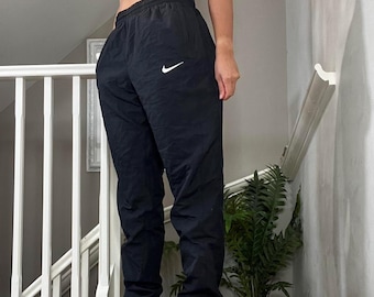 nike tracksuit bottoms loose fit
