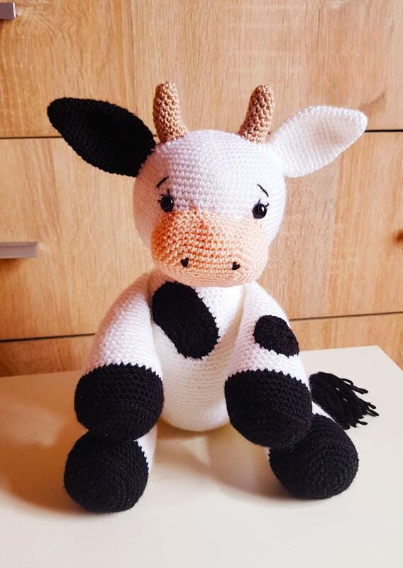 Jumbo Crochet Cow Pattern PDF - Extra Large Plush Farm Animal for Nursery Decor  Cuddly Gifts | Beginner-Friendly Amigurumi