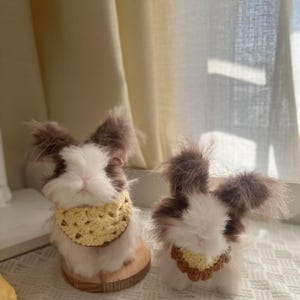 Mini Bunny Figurine Handmade ,Pipe Cleaner Rabbit Sculpture, Cute Animal Ornament ,Easter Party Favor ,Small Bunny Gift,Gift for Kids