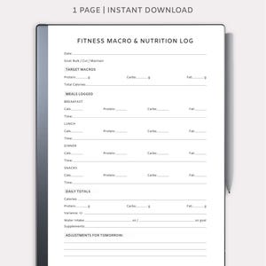 Op de afbeelding: Een digitaal fitness macro- en voedingslogboek voor opmerkelijke tablets. Het witte logboek bevat secties voor dagelijkse maaltijden, doelmacro's en totalen. Tekst bevat "1 PAGE | INSTANT DOWNLOAD" en "MADE BY DIGITALBYISMAILCO ON ETSY".