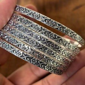 Stapelbara armband i sterlingsilver - Set med 6 tunna designerarmband