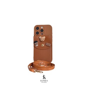 iPhone-hoesje Teddy en Koffie met kaartvak, schouderband – 3D Beer & Koffie-iconen