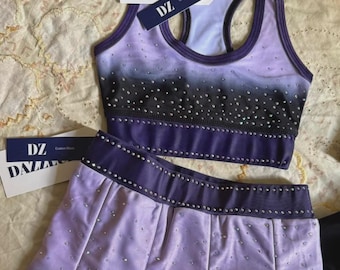 Aangepaste oefenkleding voor cheers / strass oefenkleding voor cheer-atletiek / paars-zwarte cheer-kleding
