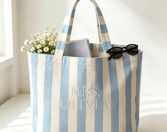 Personalized Embroidered Mrs Tote Bag, Bride Gift, Canvas Wedding Bag, Bachelorette Party Favors, Custom Bridal Shower Gift, New Mrs Purse
