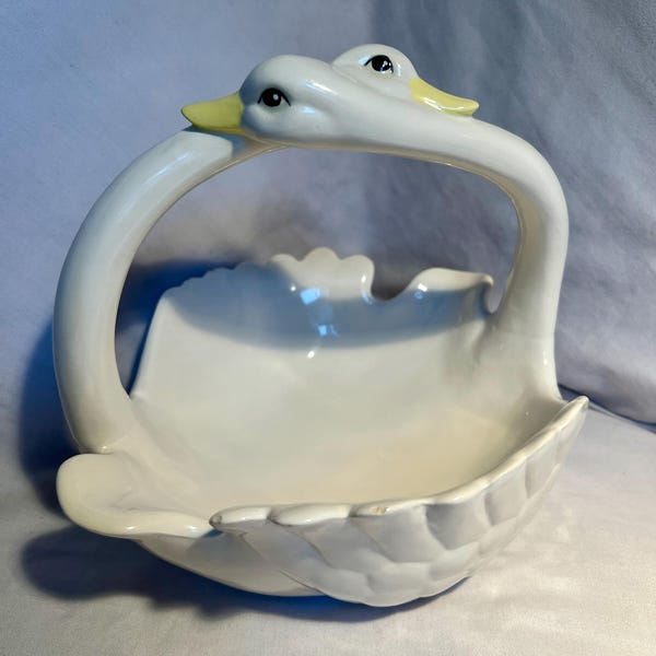 Vintage 1989 Ceramic Double Swan Neck Handle Fruit Bowl Trinket Dish Glossy